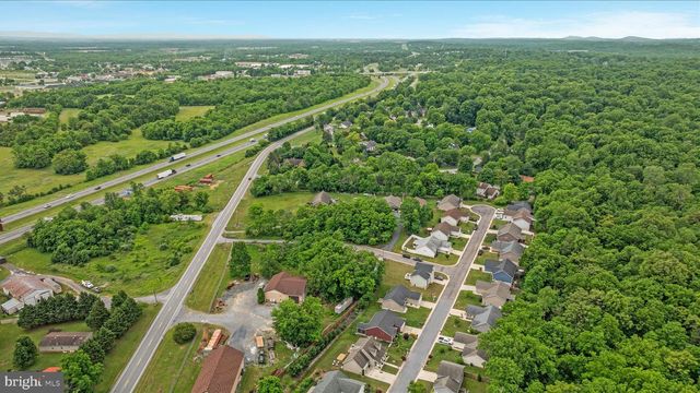 60 SERVO DR, Inwood, WV 25428