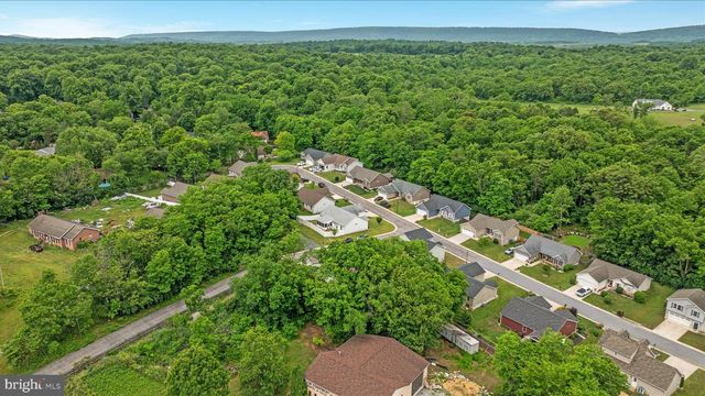 60 SERVO DR, Inwood, WV 25428