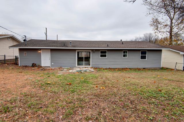 304 Rice Street, Nixa, MO 65714