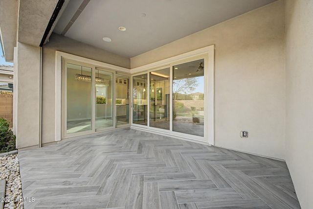 2847 E LOS GATOS Drive, Phoenix, AZ 85050