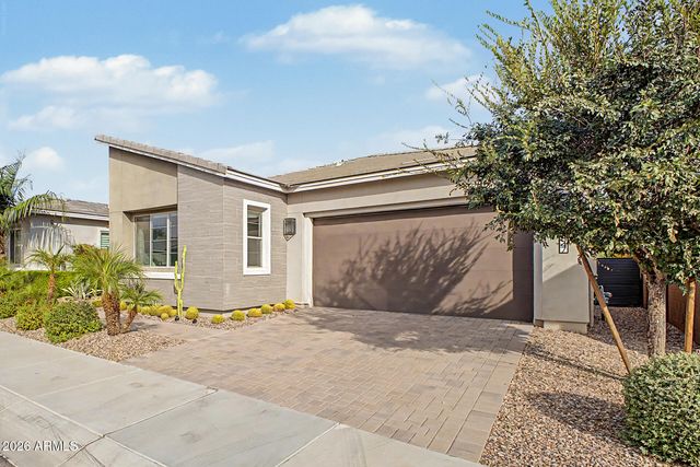 2847 E LOS GATOS Drive, Phoenix, AZ 85050