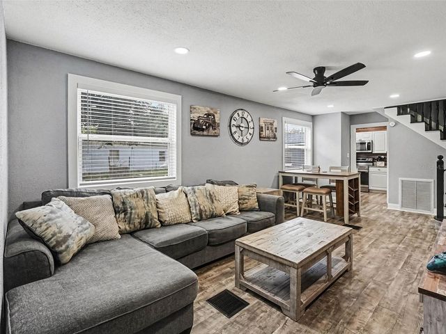 1000 DELAWARE AVENUE, St Cloud, FL 34769