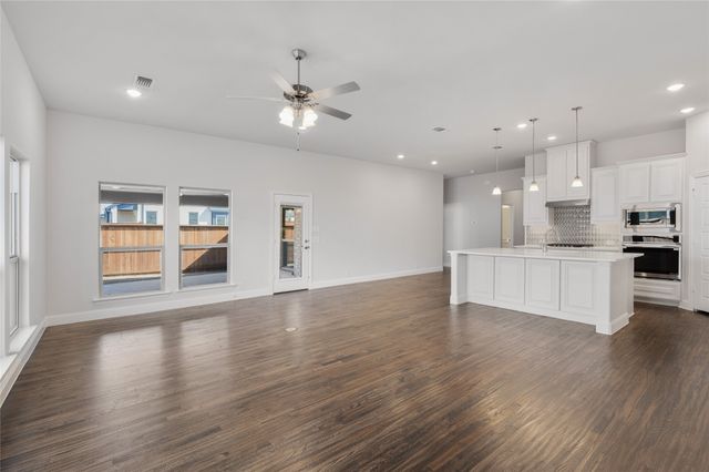 14550 Flossie Street, Pilot Point, TX 75009