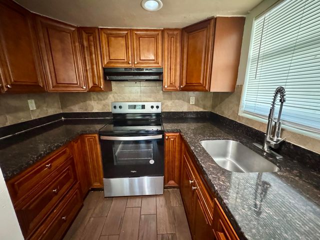 1708 NW 8th Street, Fort Lauderdale, FL 33311