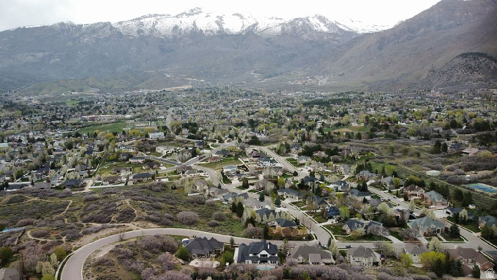 Image 27 of property listing at 614 E HIGH LN, Alpine, UT 84004