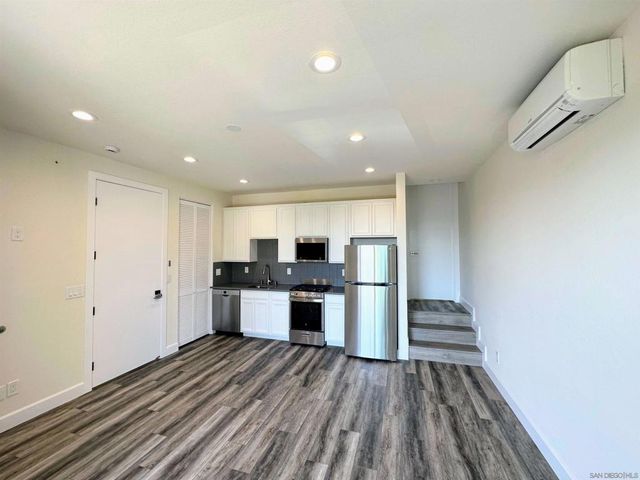 426 Sloane Ave 2, San Diego, CA 92103