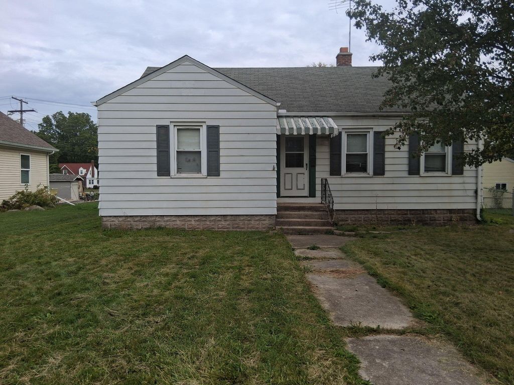 205 S Wisconsin Street, Hobart, IN 46342