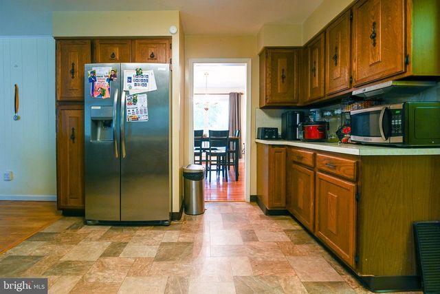 66 S SPRING RD, Vineland, NJ 08361