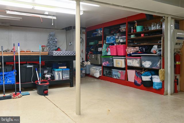 66 S SPRING RD, Vineland, NJ 08361