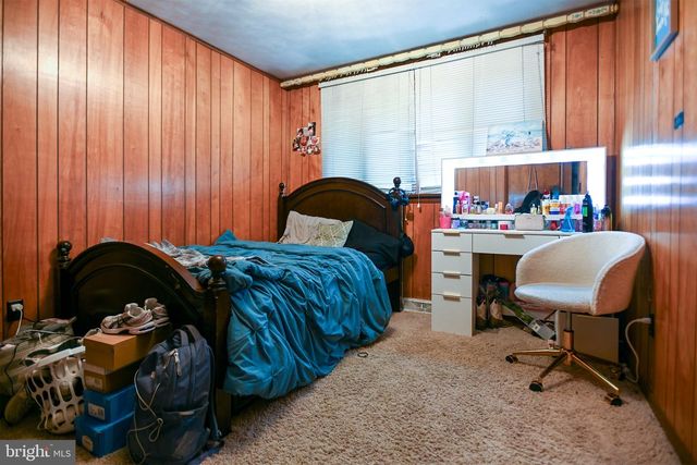 66 S SPRING RD, Vineland, NJ 08361
