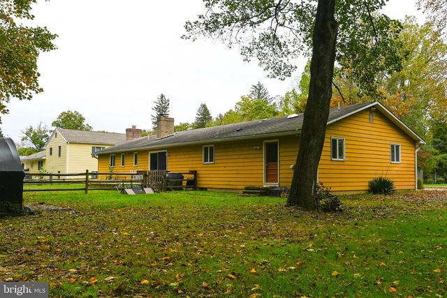 66 S SPRING RD, Vineland, NJ 08361