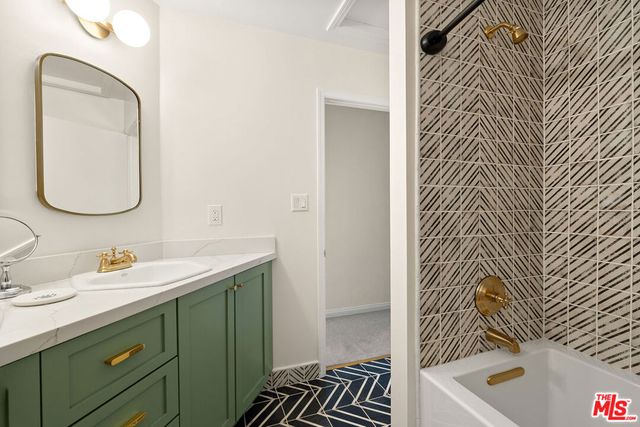 7677 Wilton Road, Joshua Tree, CA 92252