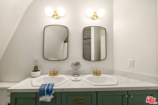 7677 Wilton Road, Joshua Tree, CA 92252