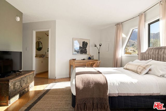 7677 Wilton Road, Joshua Tree, CA 92252