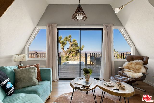 7677 Wilton Road, Joshua Tree, CA 92252