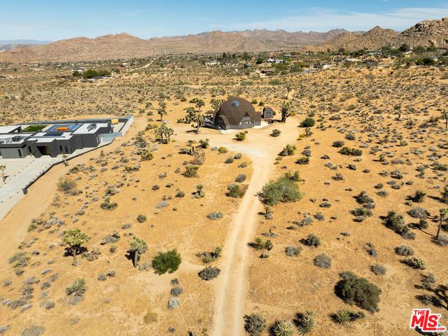 7677 Wilton Road, Joshua Tree, CA 92252