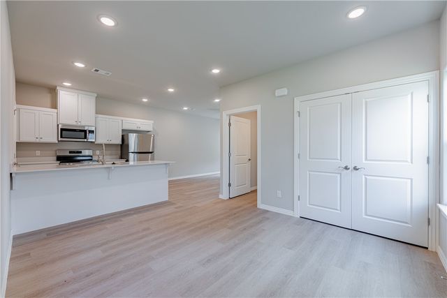 1601 SW Poigai Way 1, Bentonville, AR 72713