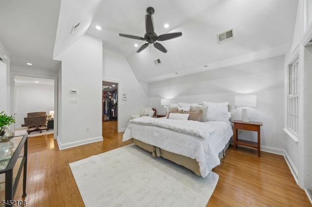 10 Delwick Ln, Millburn Twp., NJ 07078