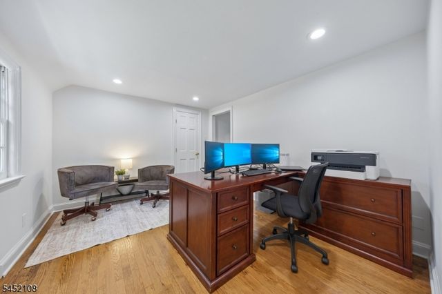 10 Delwick Ln, Millburn Twp., NJ 07078