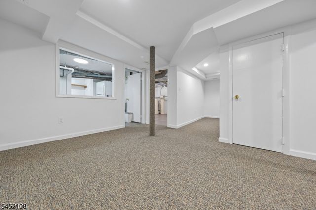 10 Delwick Ln, Millburn Twp., NJ 07078