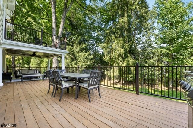 10 Delwick Ln, Millburn Twp., NJ 07078