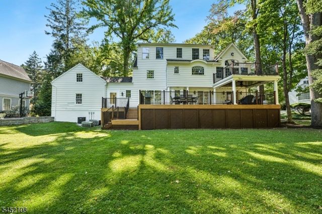 10 Delwick Ln, Millburn Twp., NJ 07078