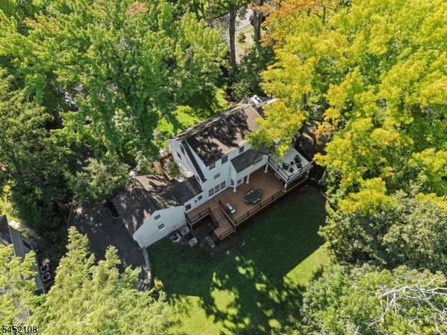 10 Delwick Ln, Millburn Twp., NJ 07078