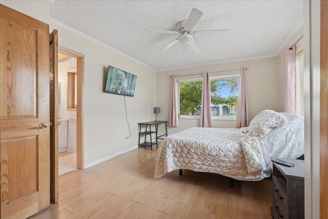 330 SE 6th Street, Pompano Beach, FL 33060