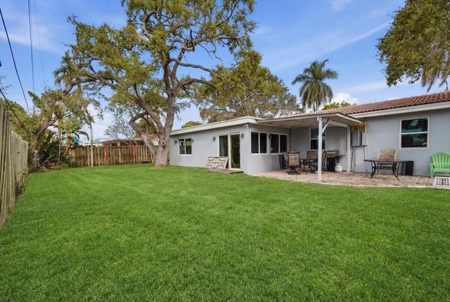 330 SE 6th Street, Pompano Beach, FL 33060