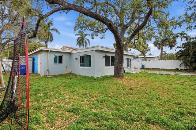 330 SE 6th Street, Pompano Beach, FL 33060