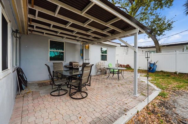 330 SE 6th Street, Pompano Beach, FL 33060