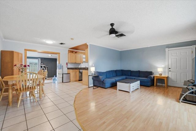 330 SE 6th Street, Pompano Beach, FL 33060