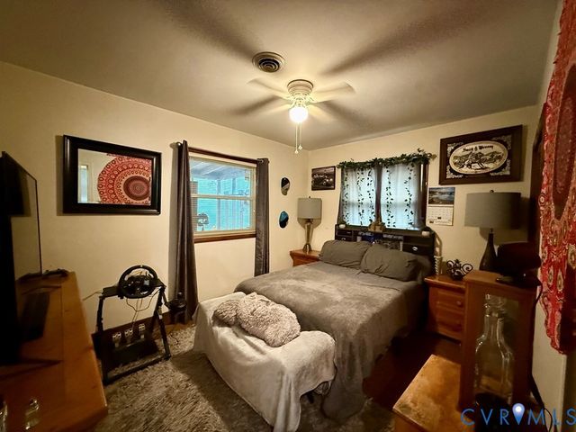 351 E Bay Drive, White Stone, VA 22578