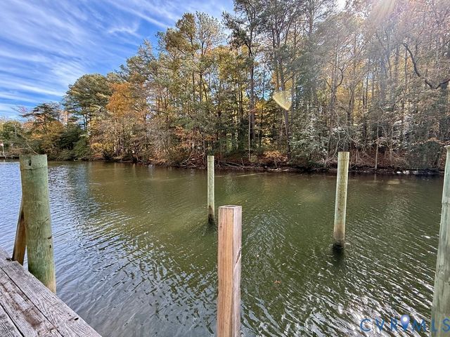 351 E Bay Drive, White Stone, VA 22578