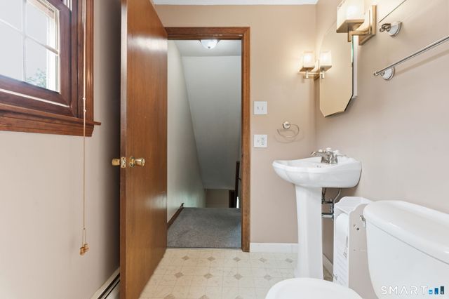 75 Grissom Road, Manchester, CT 06042