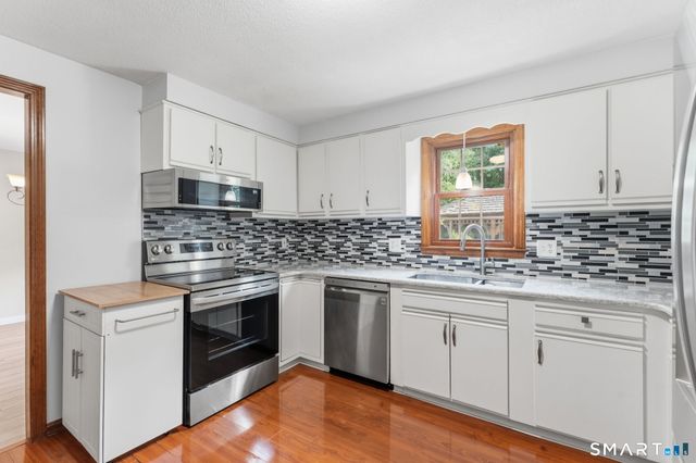 75 Grissom Road, Manchester, CT 06042