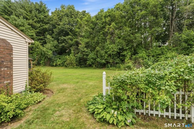 75 Grissom Road, Manchester, CT 06042