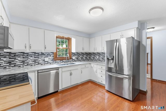 75 Grissom Road, Manchester, CT 06042