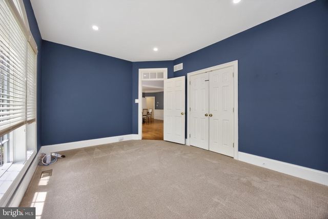 28 CHERRY FARM LN, West Chester, PA 19382