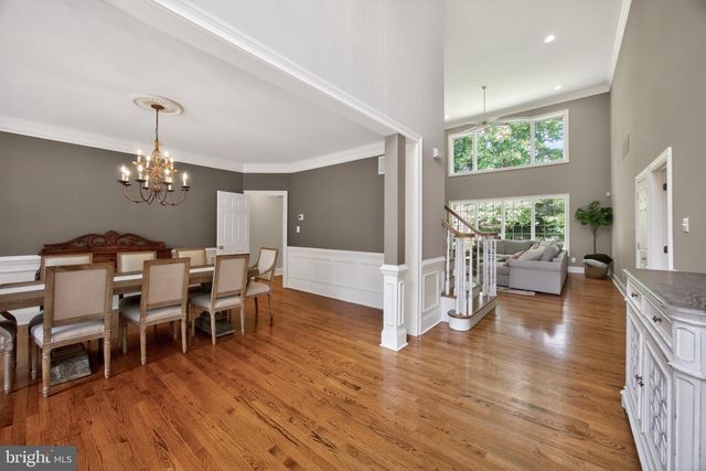 28 CHERRY FARM LN, West Chester, PA 19382