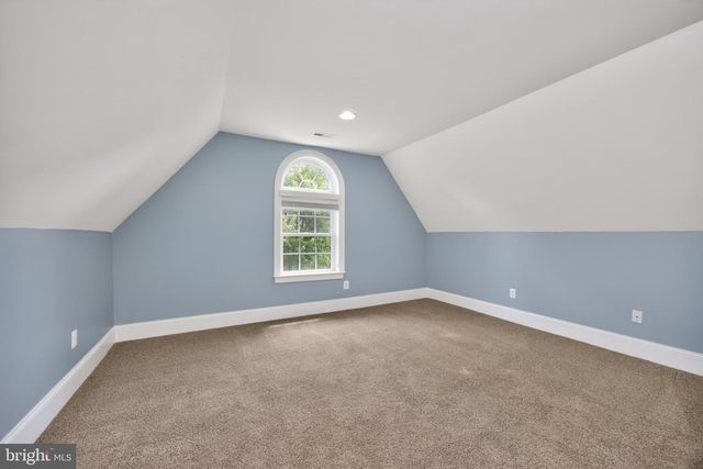 28 CHERRY FARM LN, West Chester, PA 19382