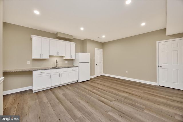 28 CHERRY FARM LN, West Chester, PA 19382