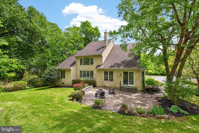 28 CHERRY FARM LN, West Chester, PA 19382