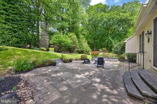 28 CHERRY FARM LN, West Chester, PA 19382