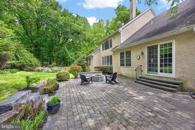 28 CHERRY FARM LN, West Chester, PA 19382