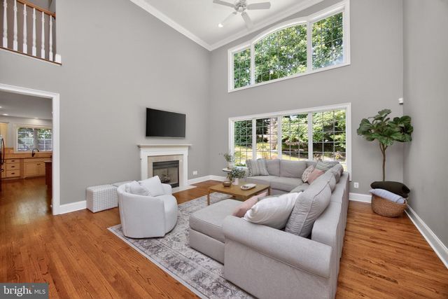28 CHERRY FARM LN, West Chester, PA 19382