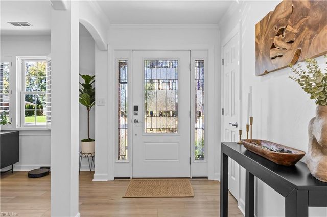 916 Baillio DR, Virginia Beach, VA 23454