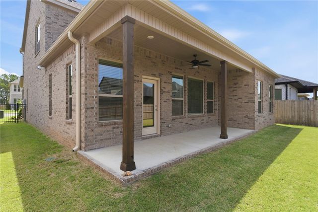 3004 S 14th Street, Rogers, AR 72758
