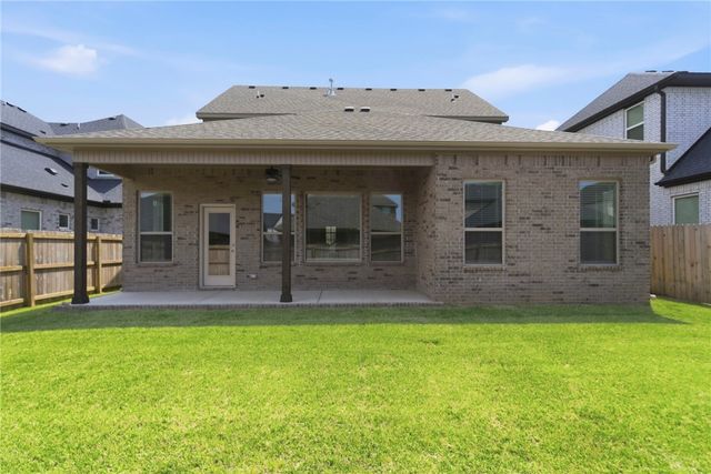 3004 S 14th Street, Rogers, AR 72758