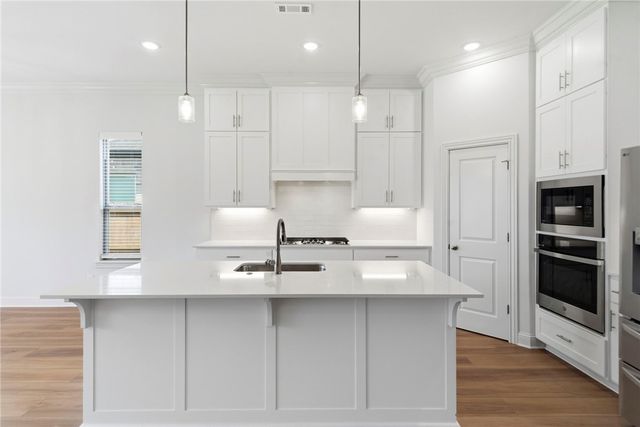 3004 S 14th Street, Rogers, AR 72758
